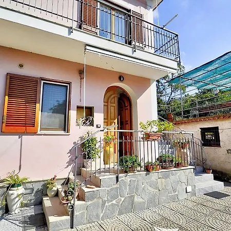 Vila Sleeps 3 Wifi